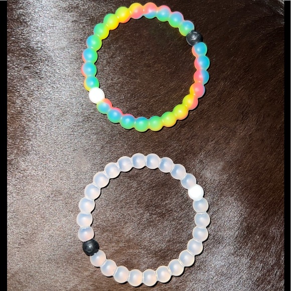 Two Lokai Bracelets, Rainbow Make-A-Wish and Clear Classic in Like New Condition - Picture 2 of 2